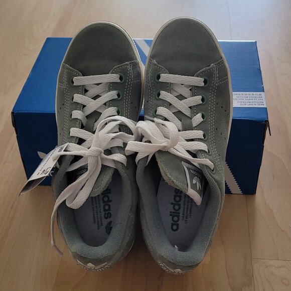 Adidas Originals Stan Smith  Womens Low Top Suede Sneakers in size 5 - BNWT - Picture 2 of 12